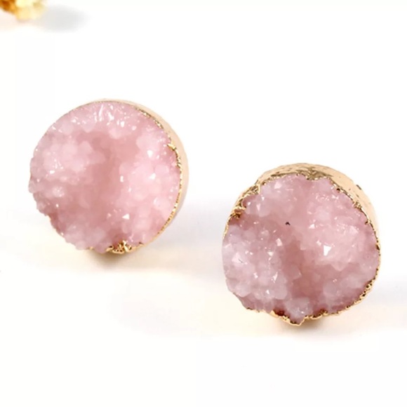NEW π Pink Druzy Quartz stud earrings - Picture 3 of 7